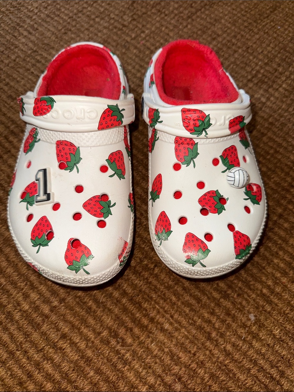 Crocs Strawberry Print Clog Shoes - 6